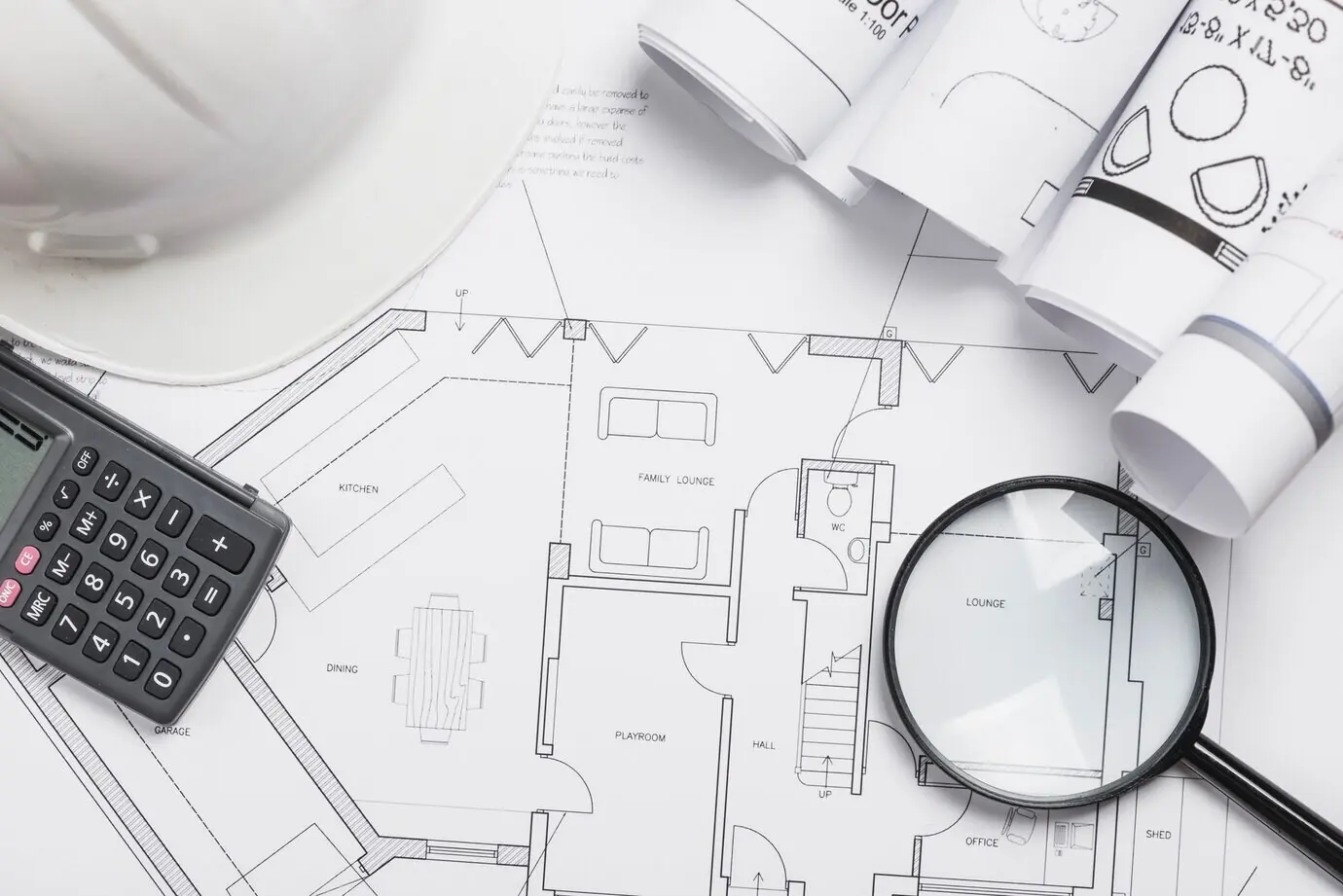 Konstruktionszeichnung mit Lupe